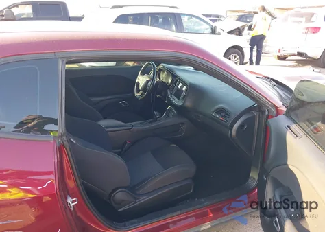 2020 Dodge Challenger R/T Scat Pack from USA, damaged, VIN 2C3CDZFJXLH135173